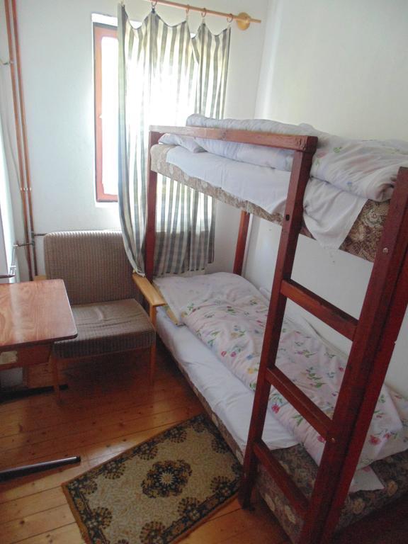 Huta Vendeghaz Hotel Kishuta ภายนอก รูปภาพ